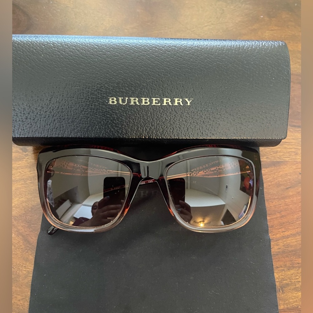 VINTAGE BURBERRY SHADES - GOOD CONDITION